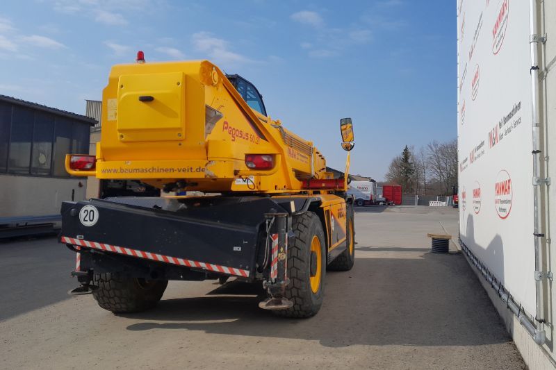 Leistungsstarker Teleskopstapler Pegaus 50.21 von Dieci