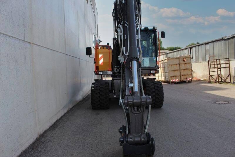 Mobilbagger EWR170E von Volvo