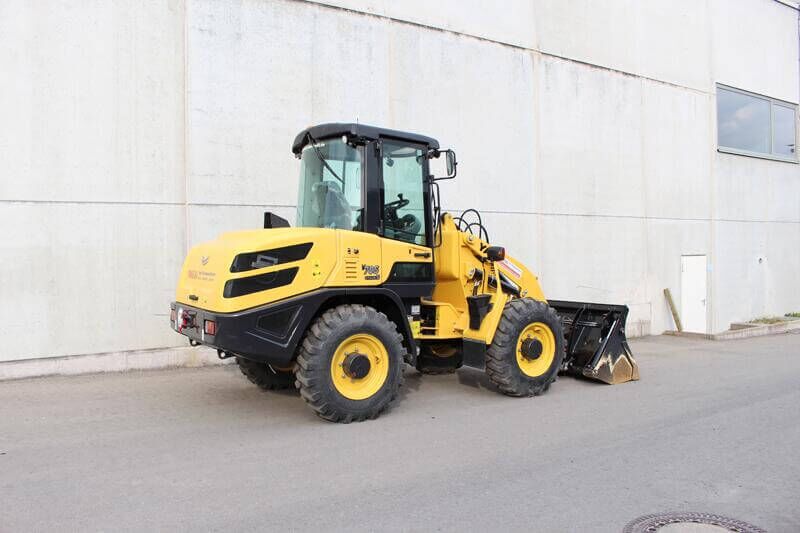 Heck eines Radlader Yanmar V70 Stage 5