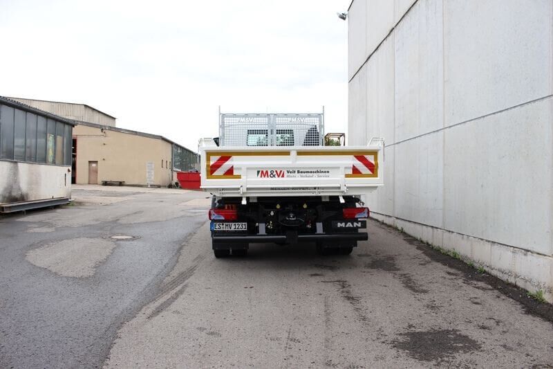 Rückansicht des TGL 12.220 Kipper