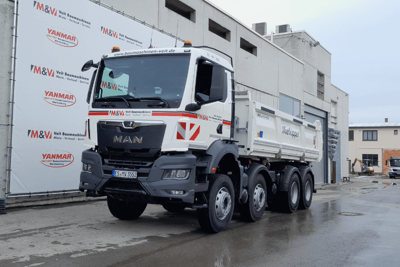 Linke Seite des MAN TGS 35.510 8x4 BB Kippers