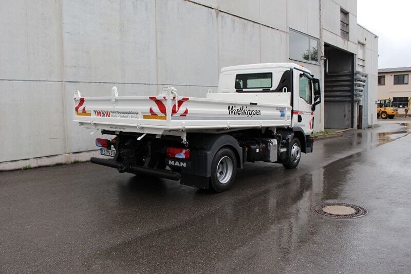 Seitenansicht des MAN TGL 8.160