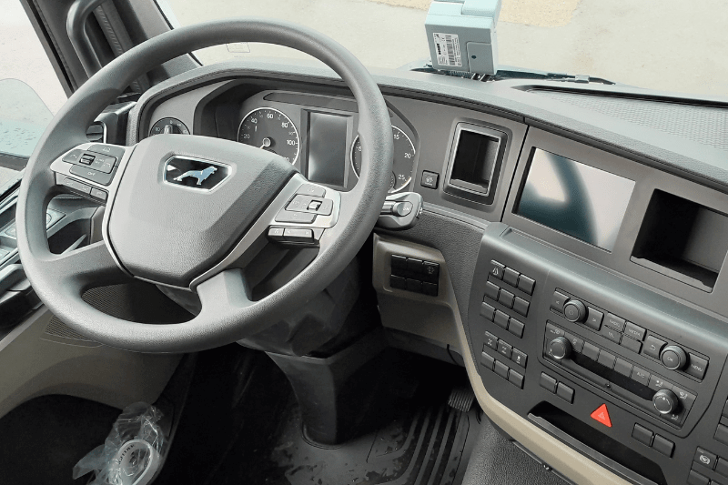 Kabine des MAN TGS 35.510 8x4 BB Kipper