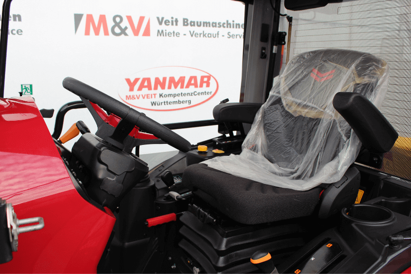 Mieten Winterdienst Traktor YT235V-Q