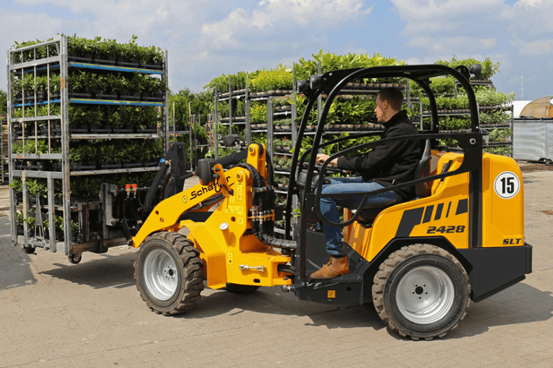 Lader 2428 SLT Schäffer