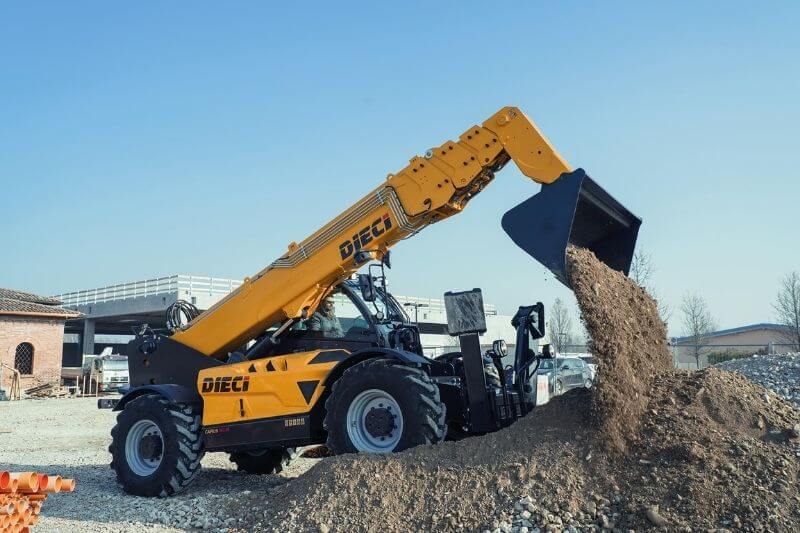 ICARUS 50.18 GD beim Schaufeln