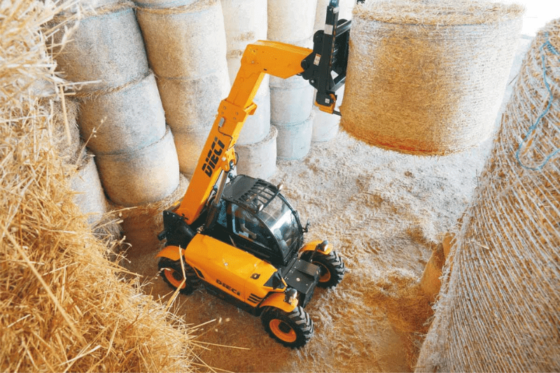 Landwirtschaft mit dem Dieci Teleskoplader Mini Agri 26.6