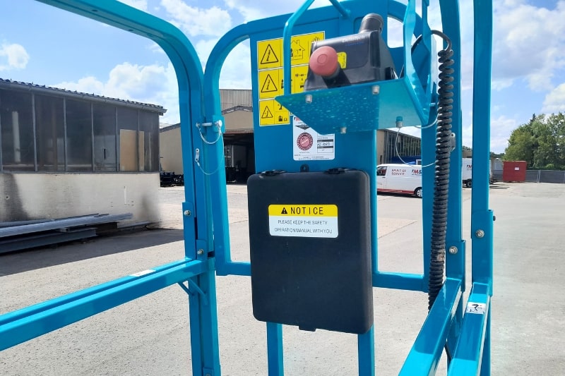 Flexibilität der SUNWARD Scherenarbeitsbühne SWSL0807DC