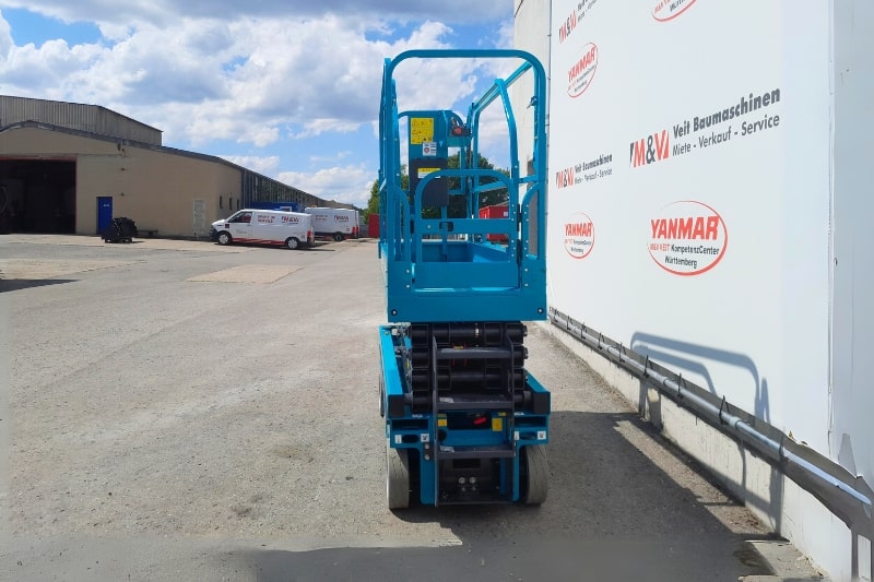 Der Hydraulikantrieb der SUNWARD Scherenarbeitsbühne SWSL0807DC macht sie energieeffizient