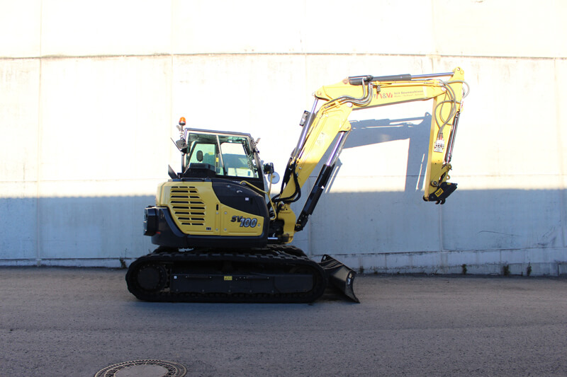 Rechte Ansicht des Yanmar SV100-2PB