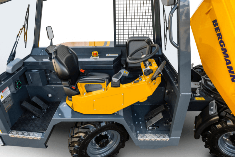 Kabine des Bergmann C804 Dumpers
