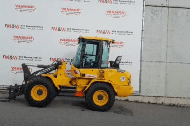 Radlader L30G von Volvo