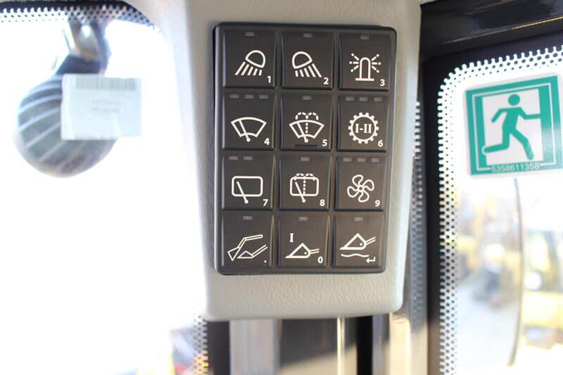 Steuerung des Radladers Yanmar V100 Stage 5 bei M&V Veit