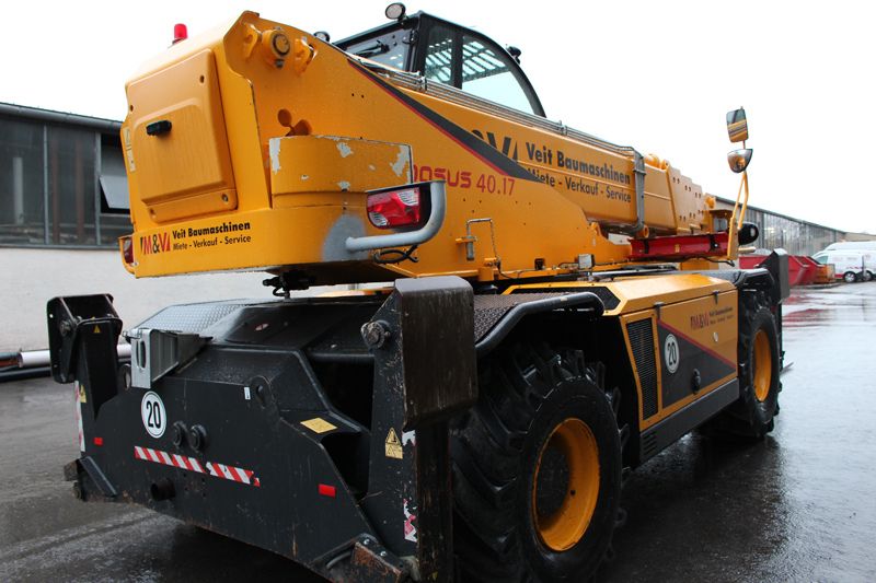 Der Dieci Pegasus 40.17 Teleskopstapler von hinten